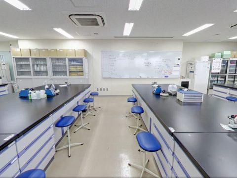 3階　学生実験室