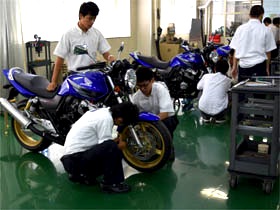 車体整備工学科