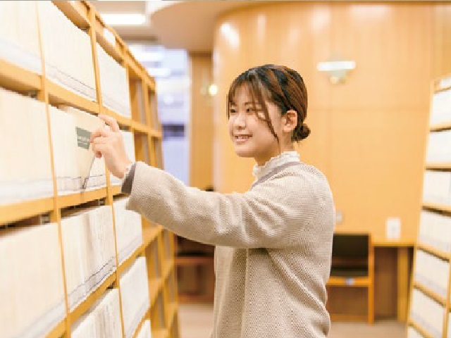 釧路公立大学の図書館