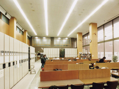 金沢医科大学の図書館