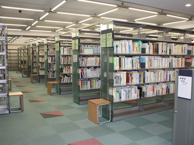 帝京平成大学の図書館
