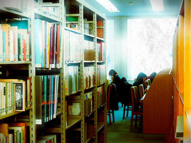 東北生活文化大学の図書館