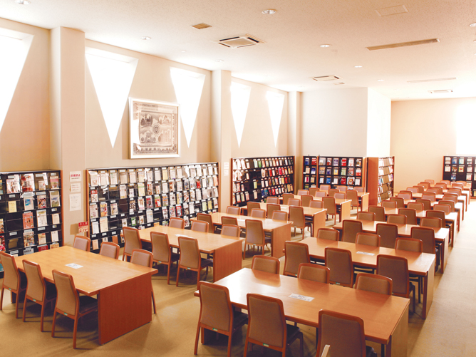 文京学院大学の図書館