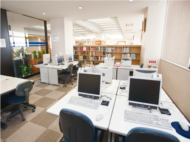 北海道医療大学の図書館