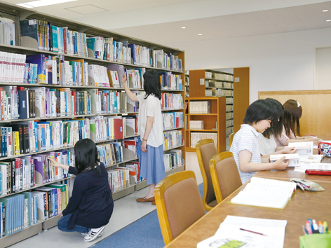 敦賀市立看護大学の図書館