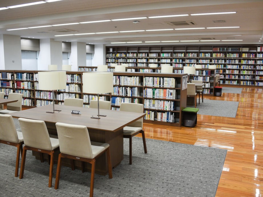 東京理科大学の図書館
