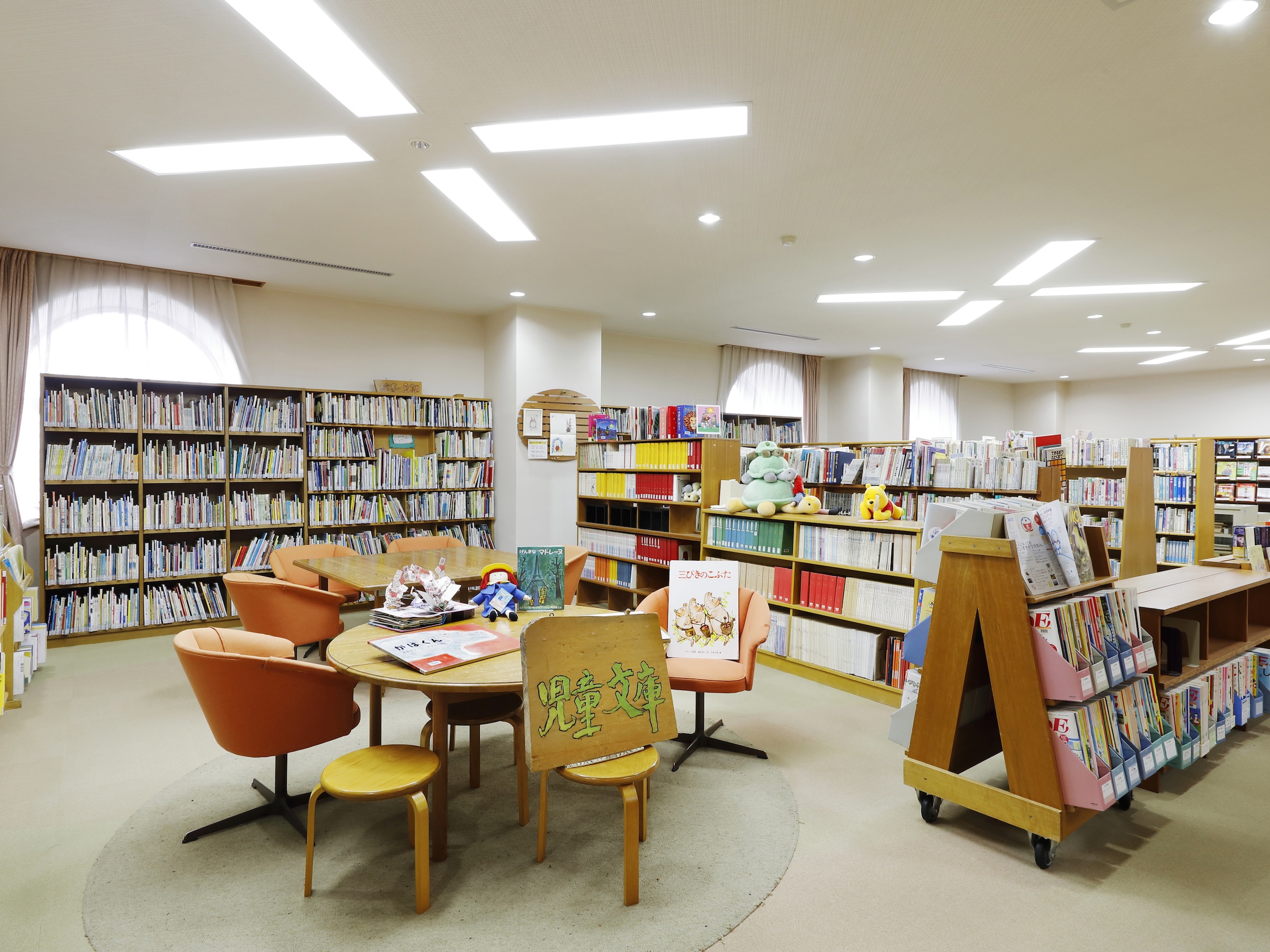 長崎純心大学の図書館