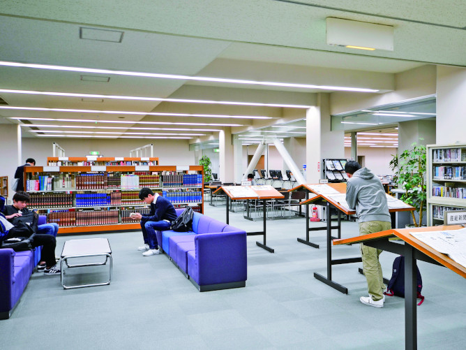松山大学の図書館