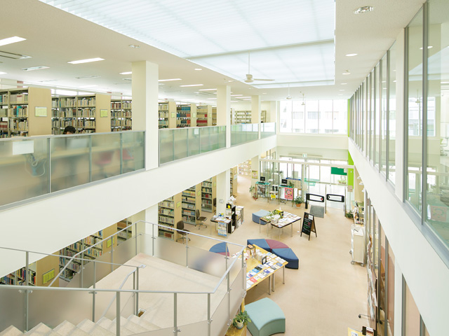 静岡産業大学の図書館