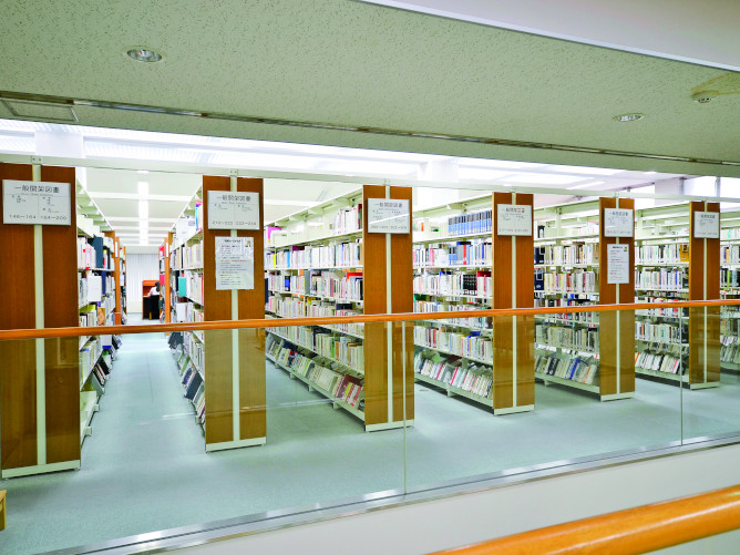 松山大学の図書館