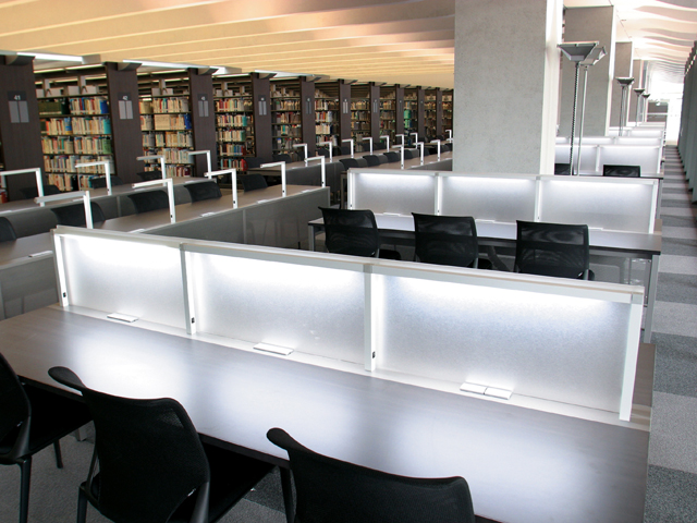 立教大学の図書館