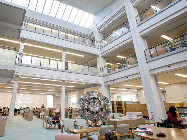 広島大学の図書館