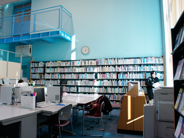 愛知医療学院短期大学の図書館