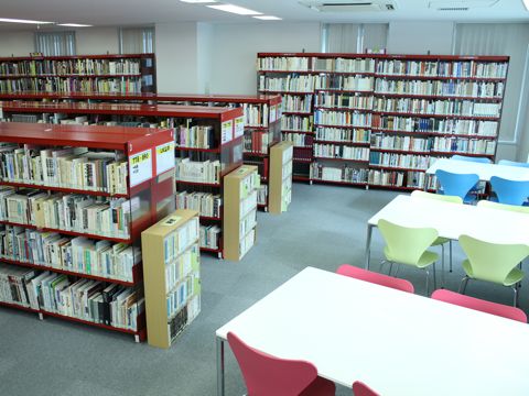 宝塚大学　東京新宿キャンパスの図書館