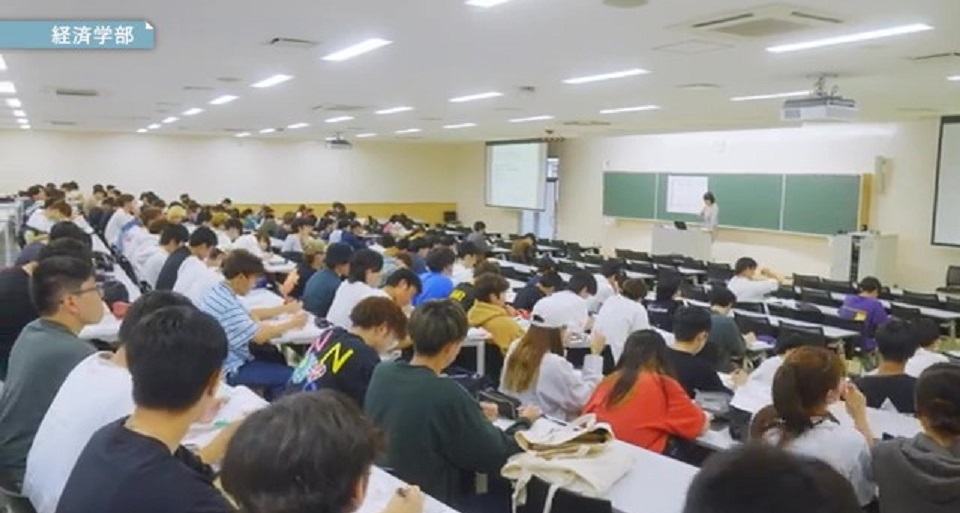 紹介動画（経済学部編）