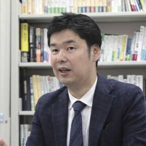 新田町 尚人講師