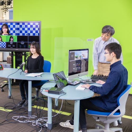 総合情報学部