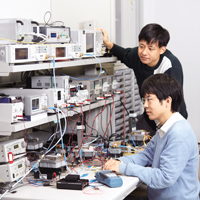 電子システム工学科
