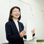 小方伴子教授