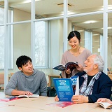 国際言語学科
