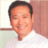 鎧塚 俊彦さん