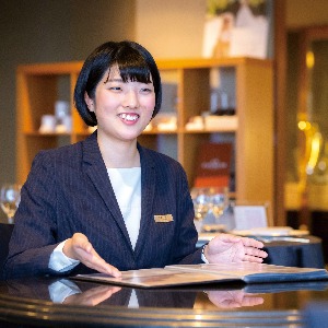 市政 葵さん