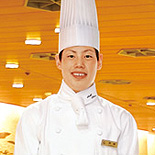 神崎 友樹 さん