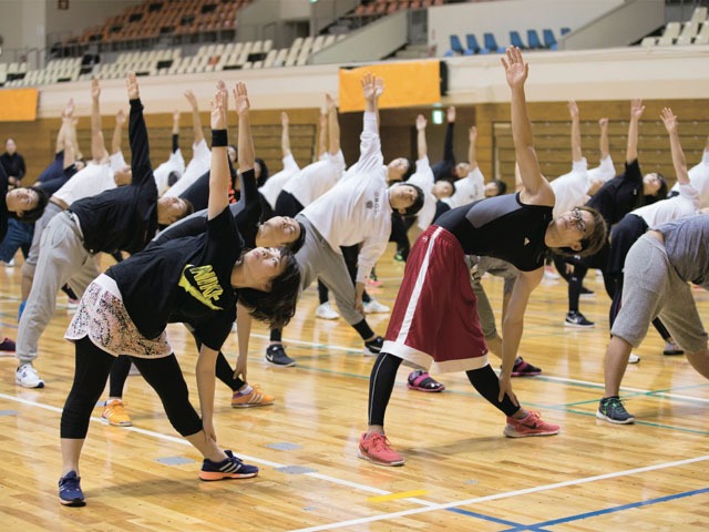 【ダンスフィットネスフェスタ】一年間インストラクション経験を積んだ2年生が一度に100名以上の学生を相手にインストラクションを行う一大イベントです。
