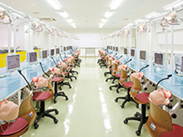 穴吹医療大学校の施設 設備 学生寮の情報 日本の学校