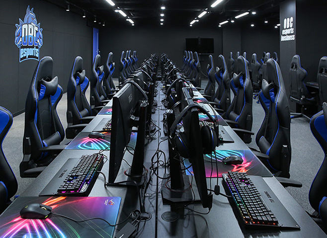 Gaming PC Room＜岡山駅西口キャンパス＞