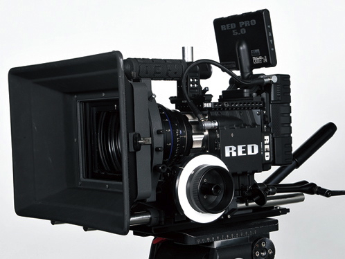 ハリウッド映画や邦画、CMの撮影で使われ、世界中の映像クリエイターたちから注目されている４Kデジタルカメラ「RED」。