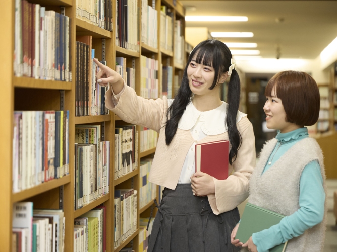  17万冊の書籍がある！図書館
