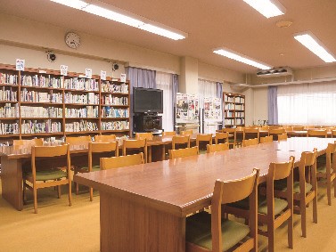 【箕面キャンパス】図書館