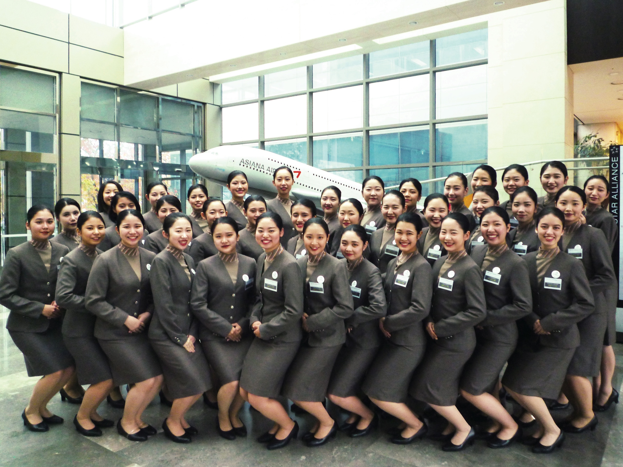 【エアライン科】海外研修（アシアナ航空乗務員＆グランドスタッフ研修）：韓国のアシアナ航空訓練施設にて2泊3日の研修を実施します。