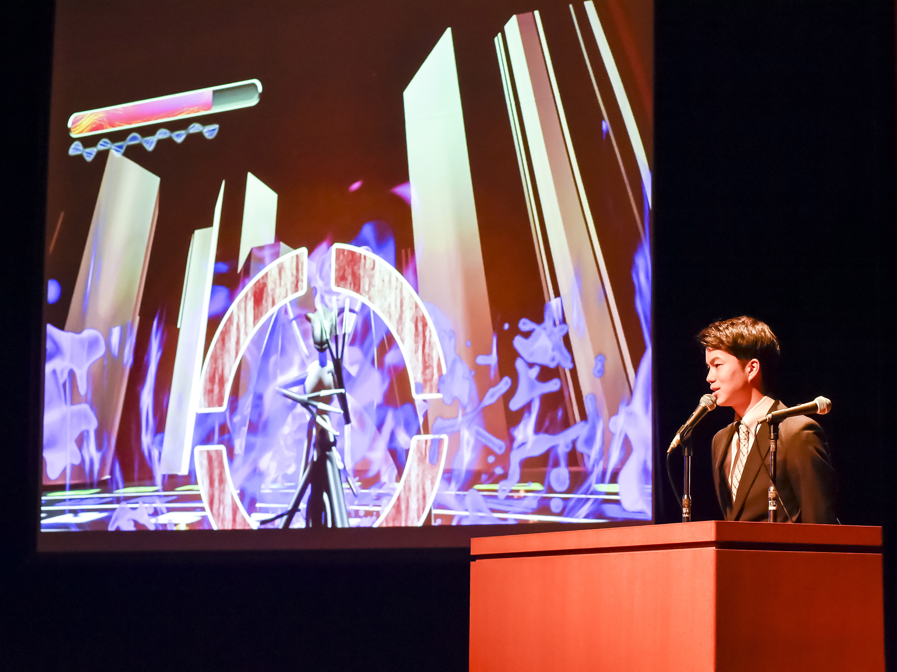 各専攻ごとにグループを組んで企画立案から制作、プレゼンテーション(発表)までをチームメイトの得意分野を活かしながら作品を作り上げていきます。