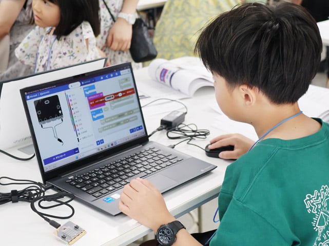 「小学生プログラミング体験教室 in 南山大学」3
