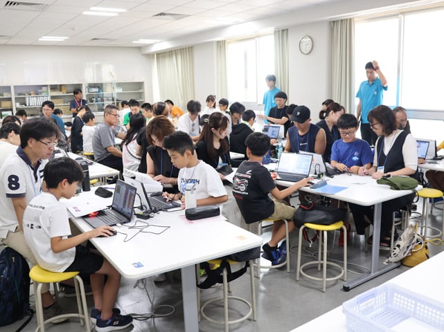 「小学生プログラミング体験教室 in 南山大学」4