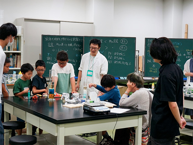 夏休み子ども理科実験・工作教室1
