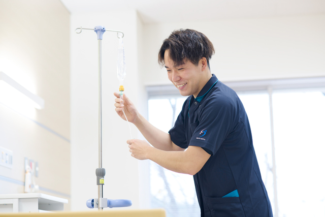 小中学生のための看護体験講座
集まれ未来の看護師さん！4